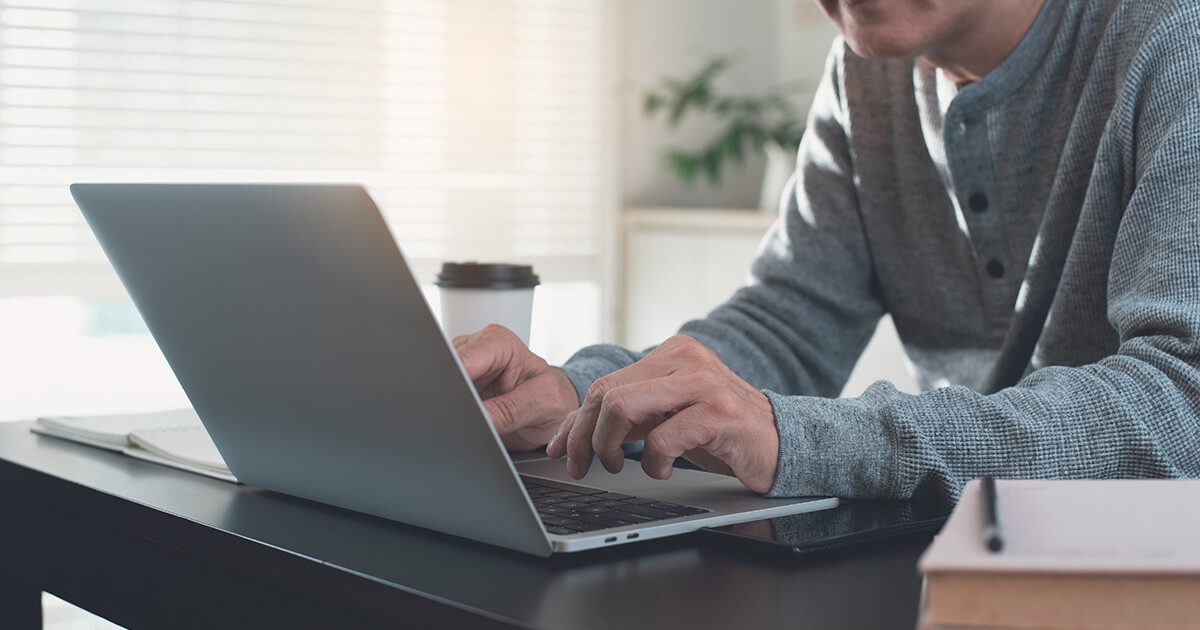 Instructional designer working with a subject-matter expert